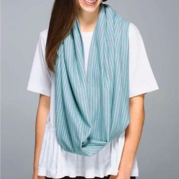 Lululemon Vinyasa Mint moment Gray and teal infinity wrap scarf - Picture 1 of 13
